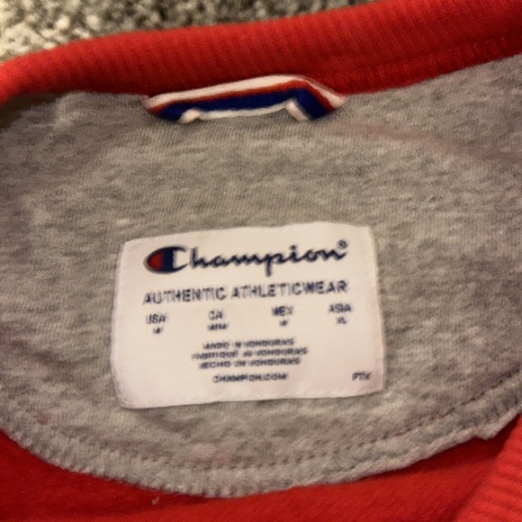 Size Medium like new Champion Crewneck - Picture 3 of 4